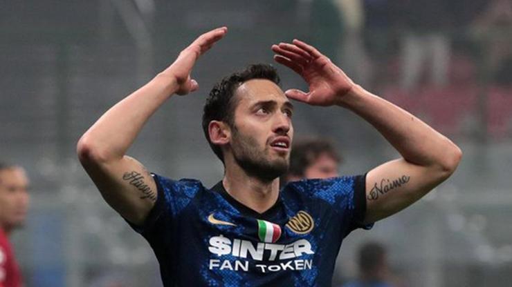 İtalya Futbol Federasyonu’ndan Hakan Çalhanoğlu’na ceza